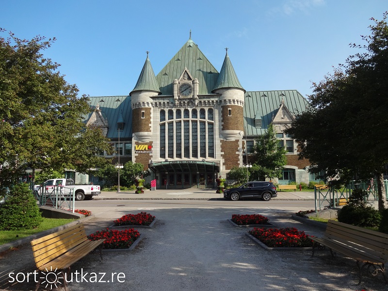 Gare du Palais pour se rendre au Parc national de la Jacques-Cartier