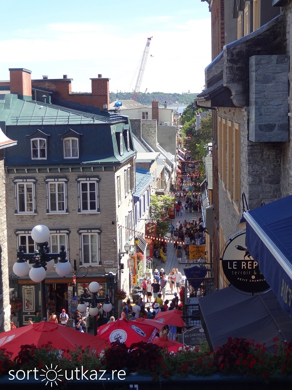 Vieux-Québec : Quartier Petit Champlain - Vertical 1